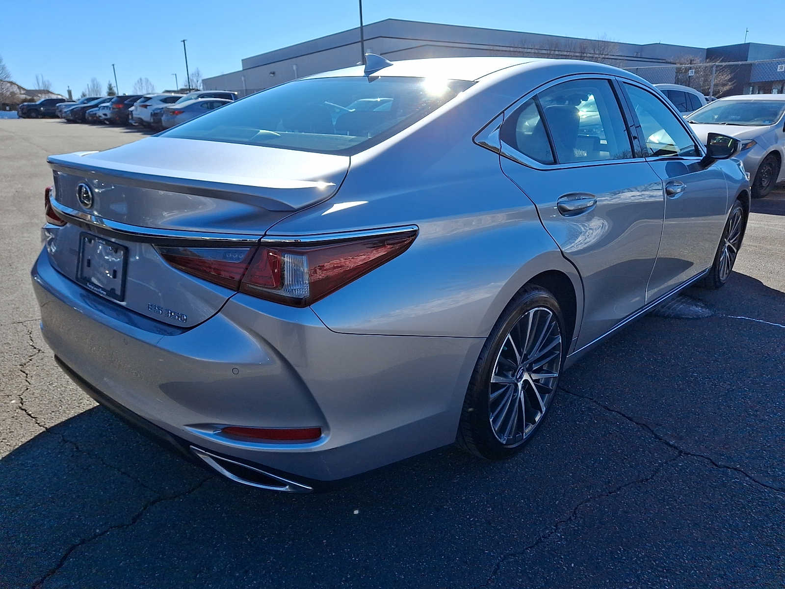 Thumbnail: 2023 Lexus ES - 4