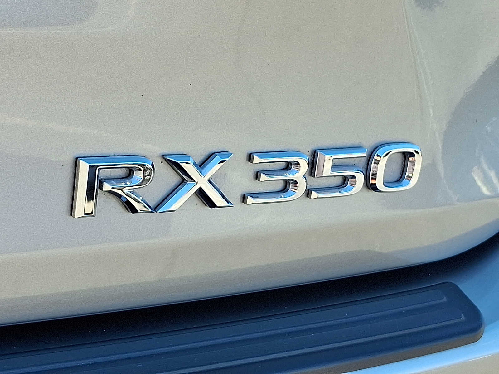 Thumbnail: 2022 Lexus RX - 29
