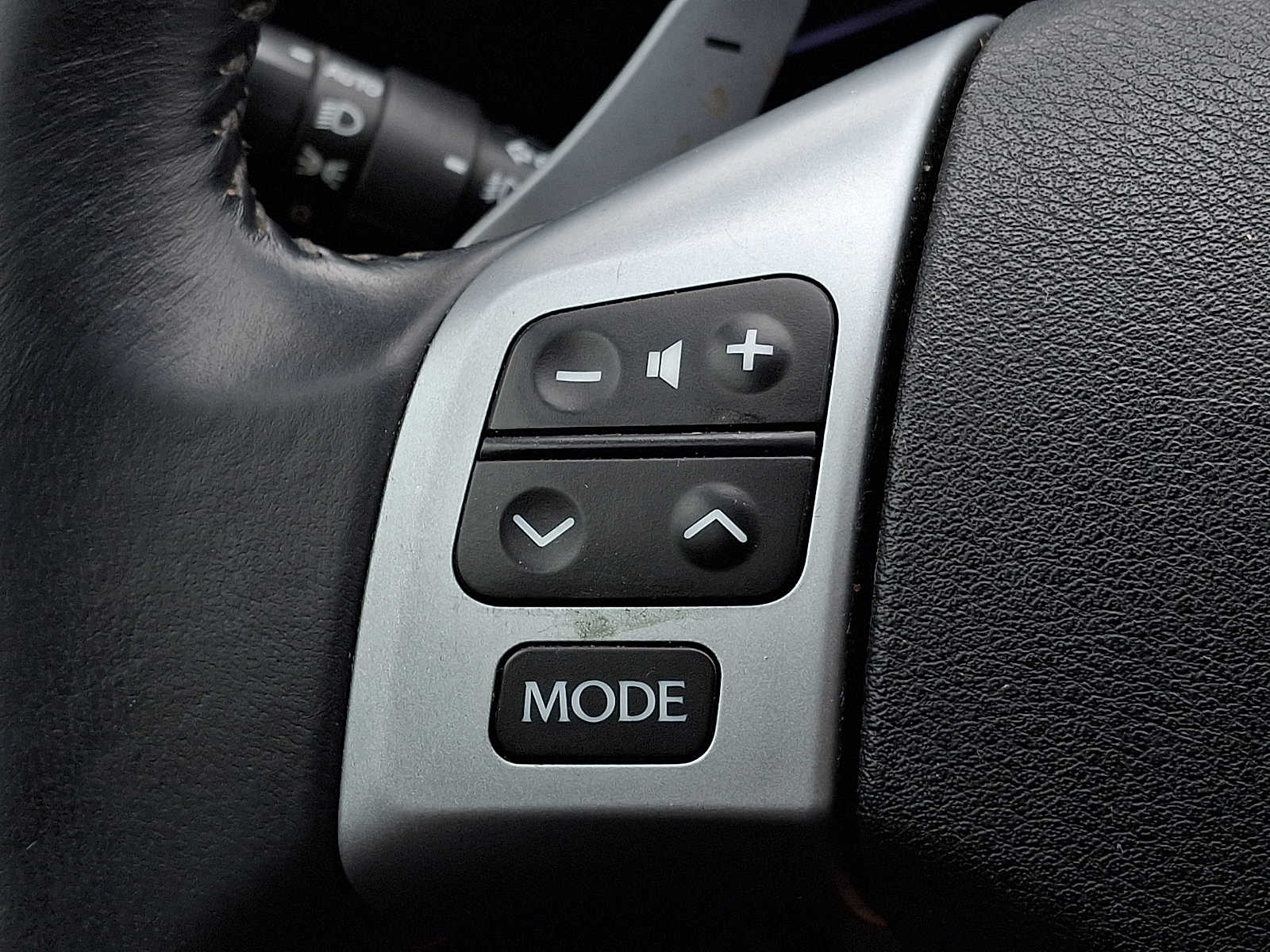Thumbnail: 2011 Lexus IS - 18