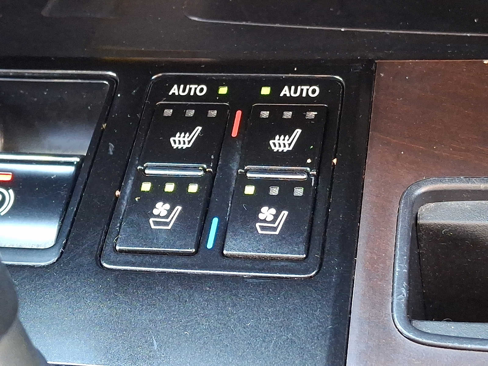 Thumbnail: 2021 Lexus RX - 21