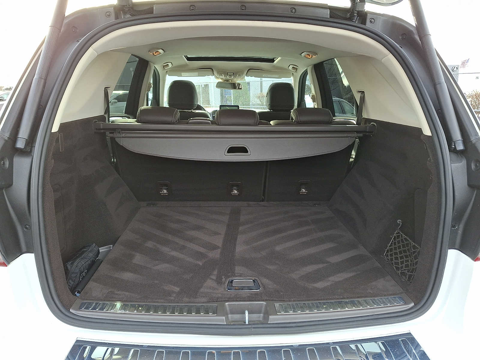 Thumbnail: 2018 Mercedes-Benz GLE - 27