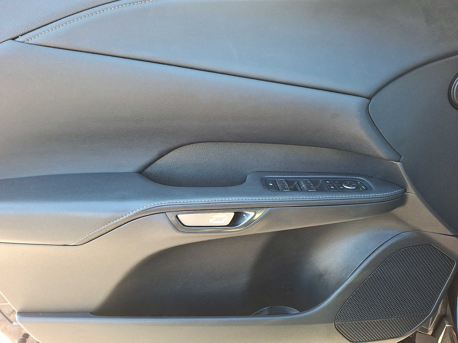 Thumbnail: 2024 Lexus RX - 7