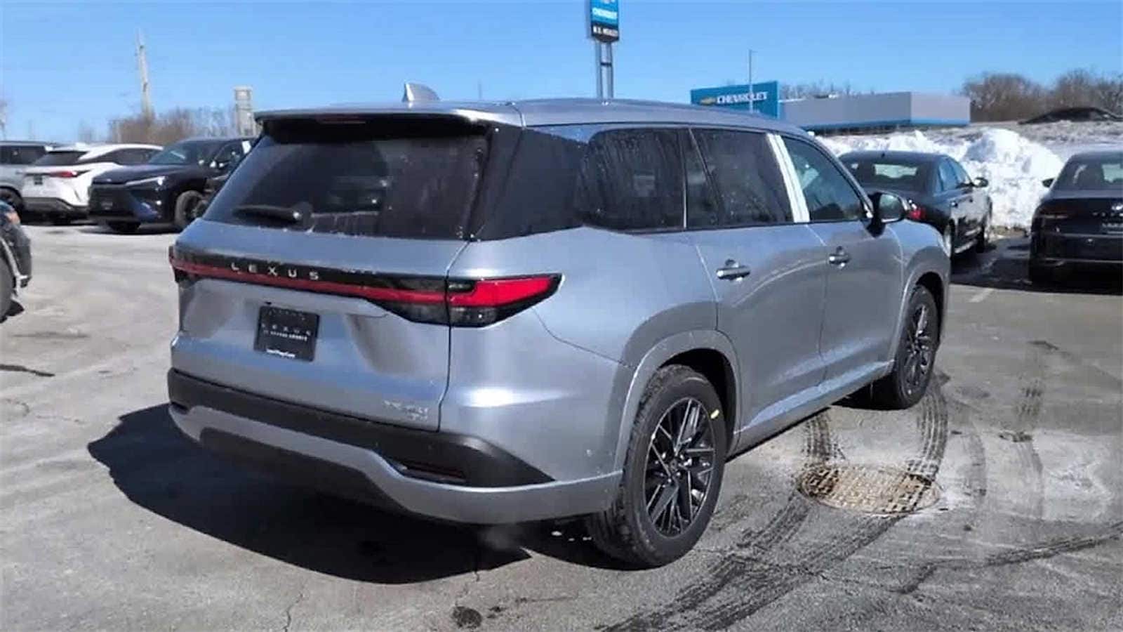 Thumbnail: 2026 Lexus TX - 8