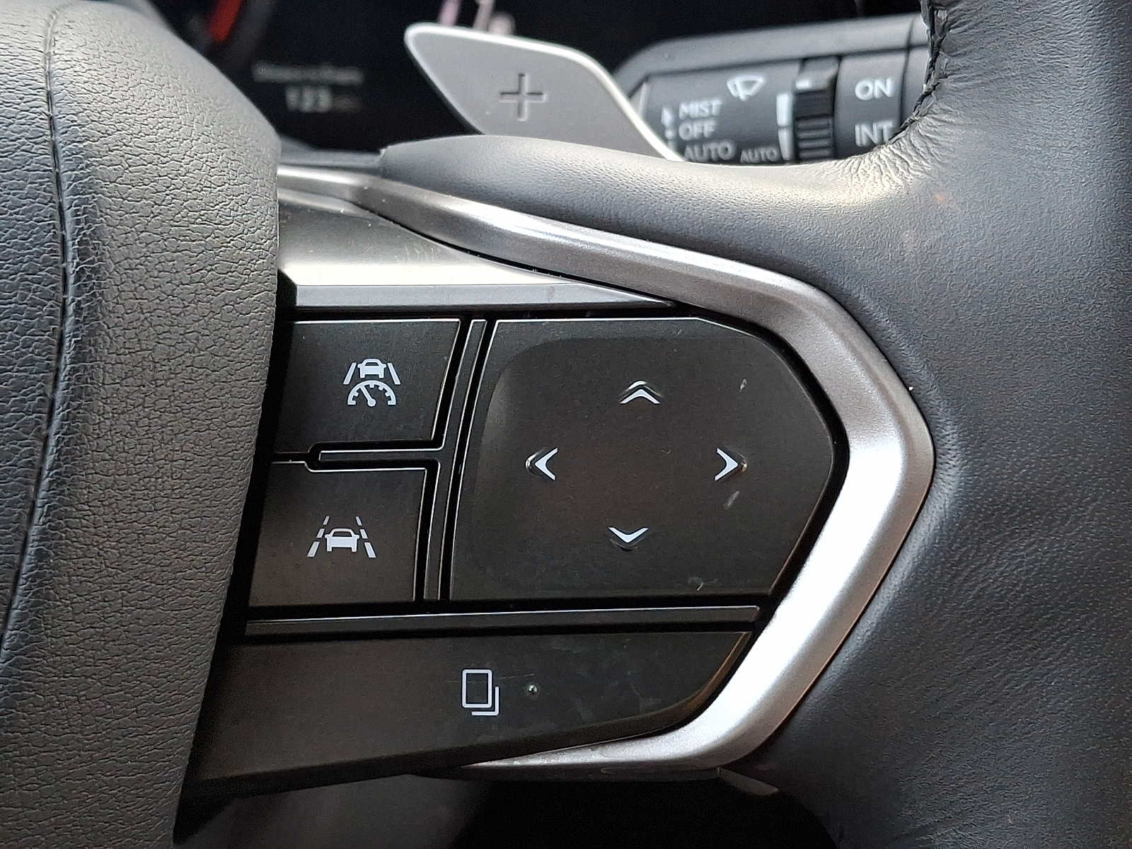 Thumbnail: 2023 Lexus RX - 16