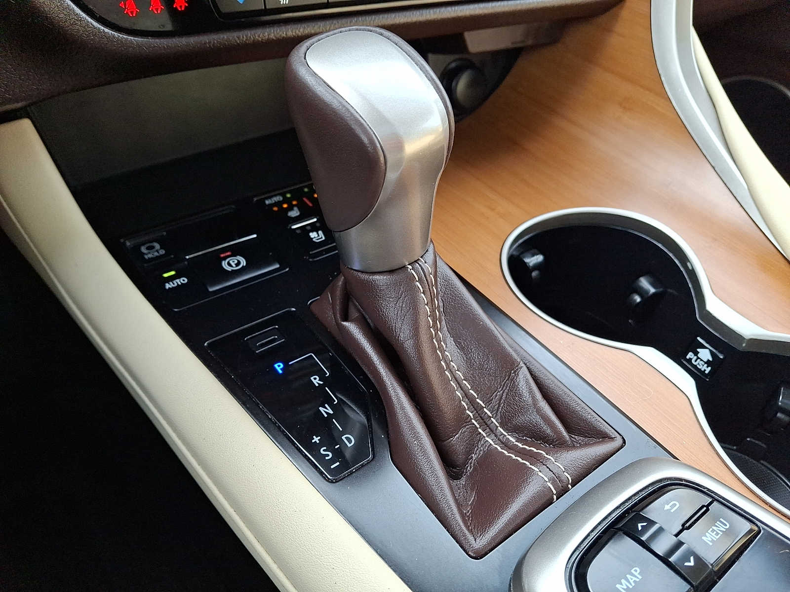 Thumbnail: 2019 Lexus RX - 13