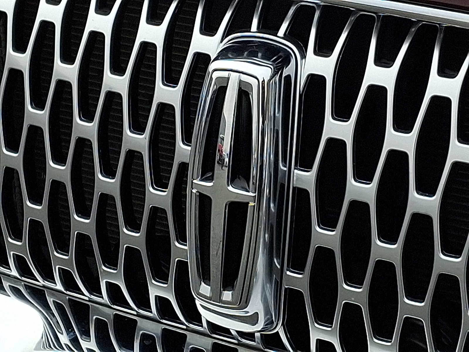 Thumbnail: 2023 Lincoln Nautilus - 30