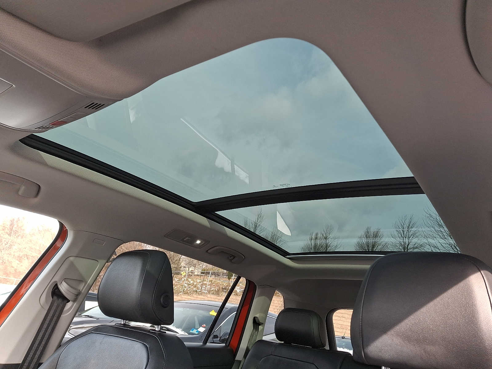 Thumbnail: 2019 Volkswagen Tiguan - 14