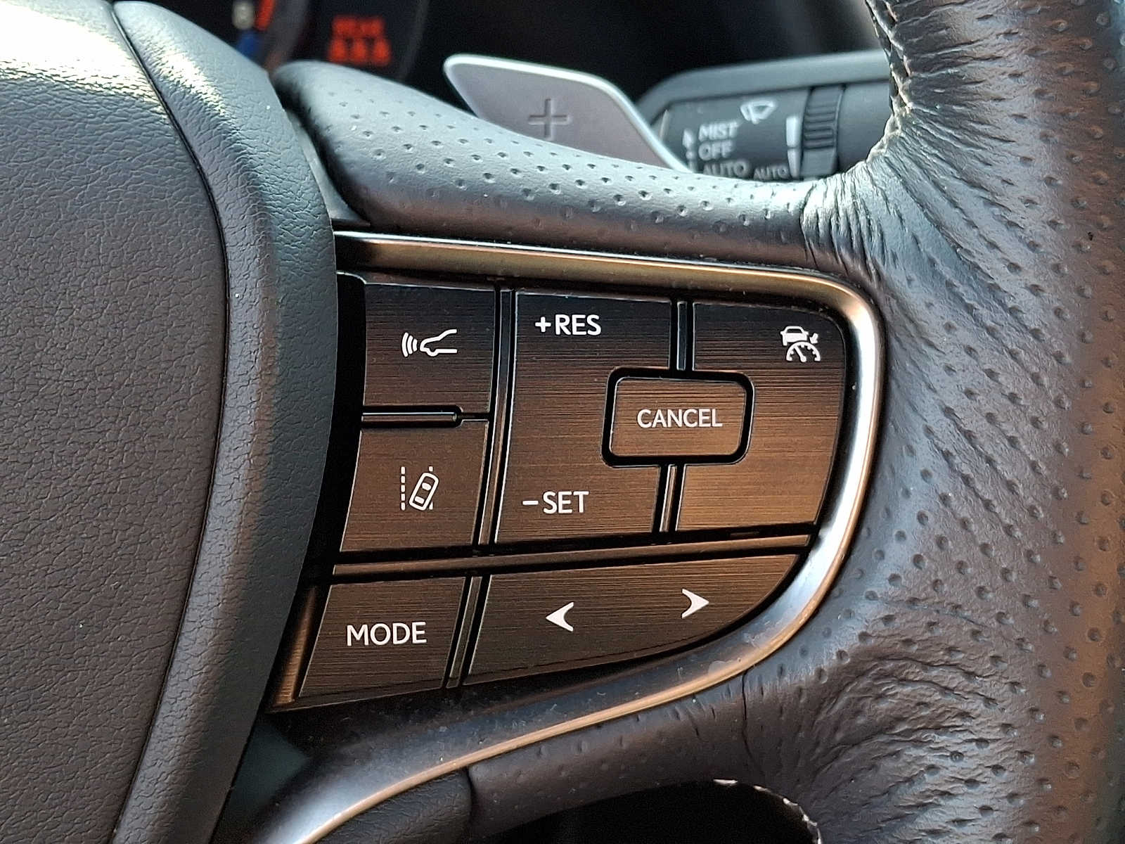 Thumbnail: 2019 Lexus ES - 19