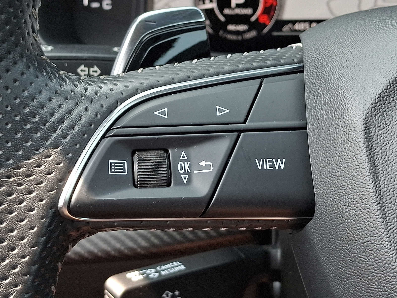 Thumbnail: 2021 Audi RS Q8 - 18