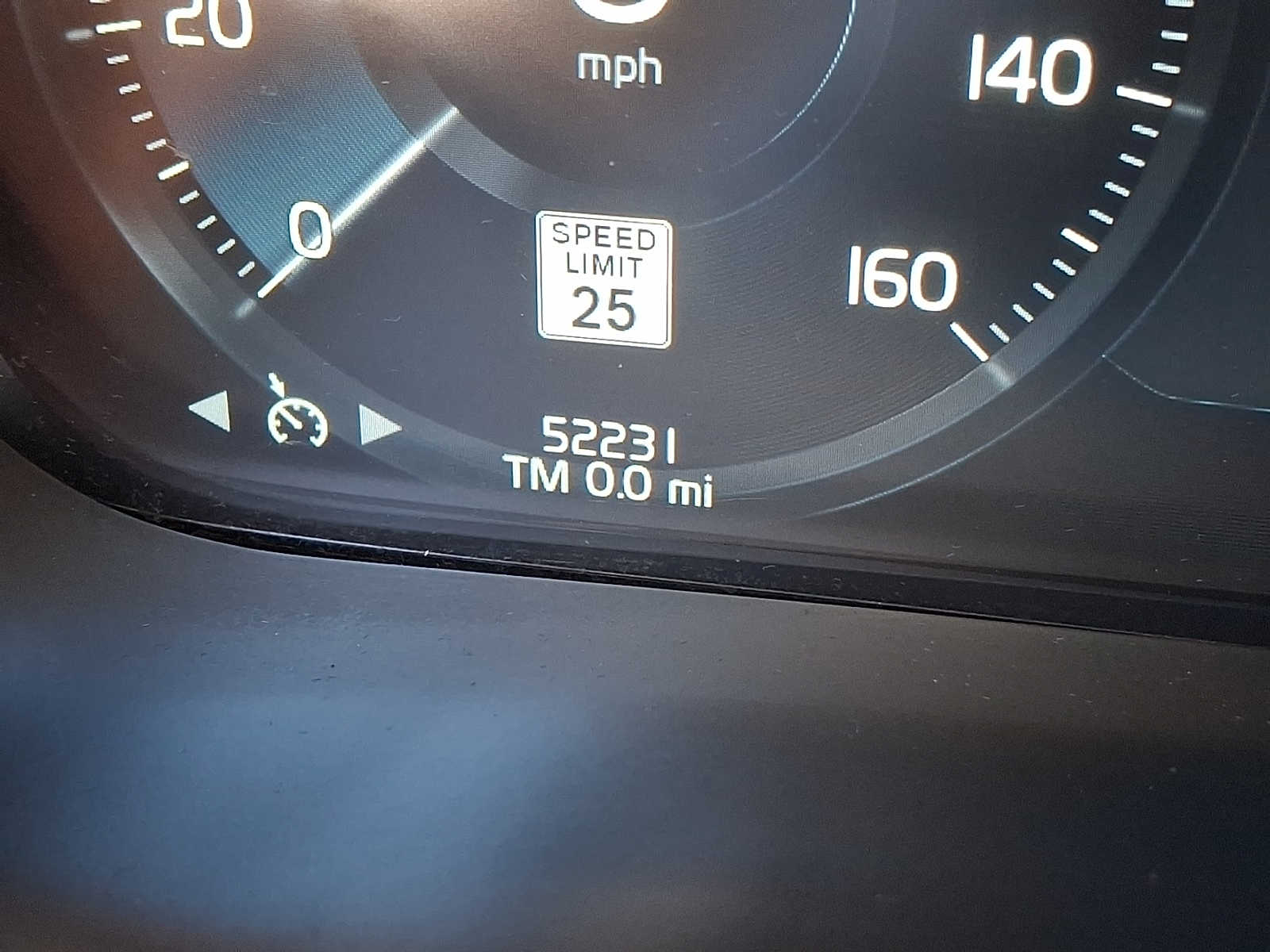 Thumbnail: 2019 Volvo XC60 - 17