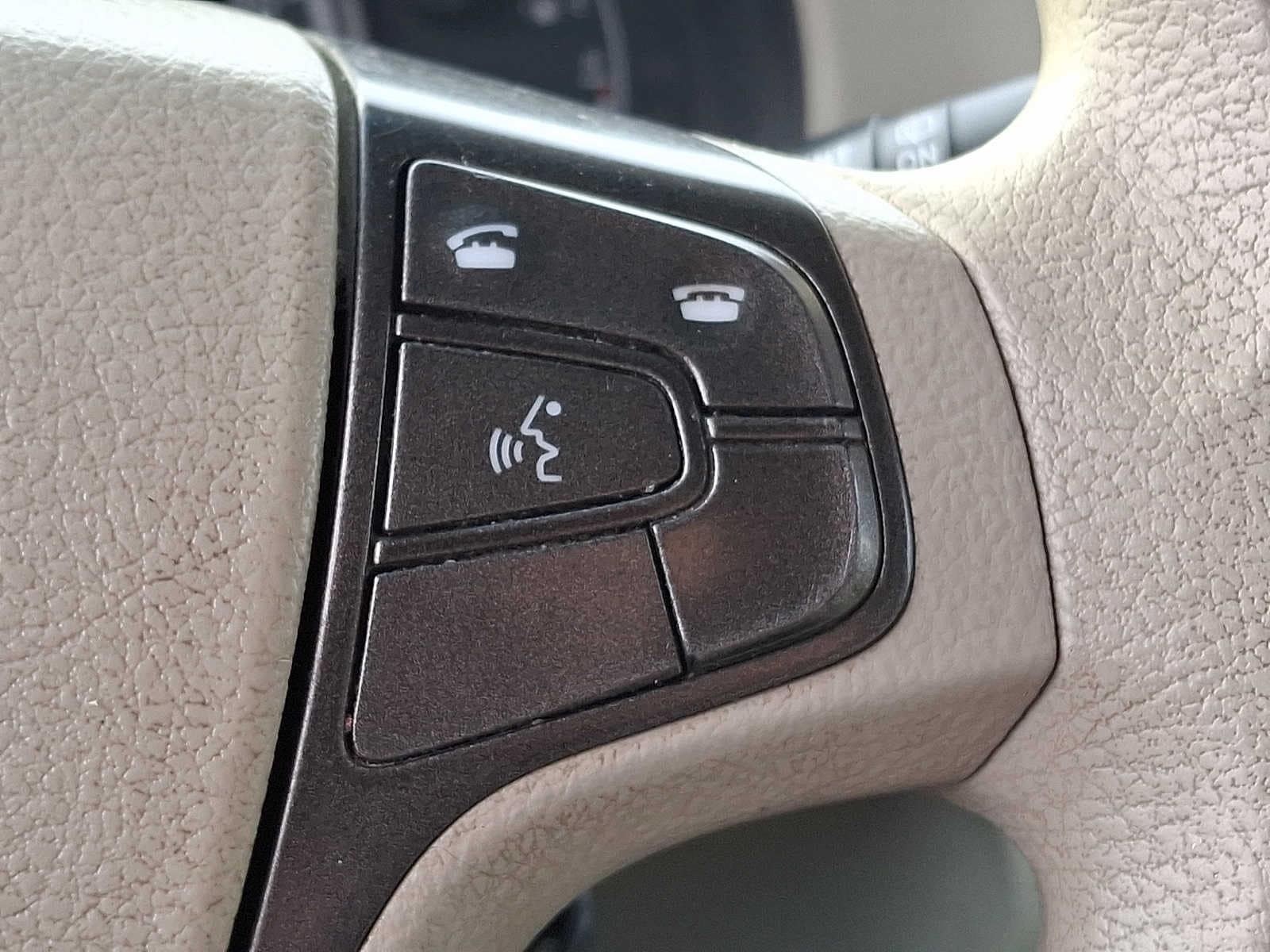 Thumbnail: 2014 Toyota Sienna - 19