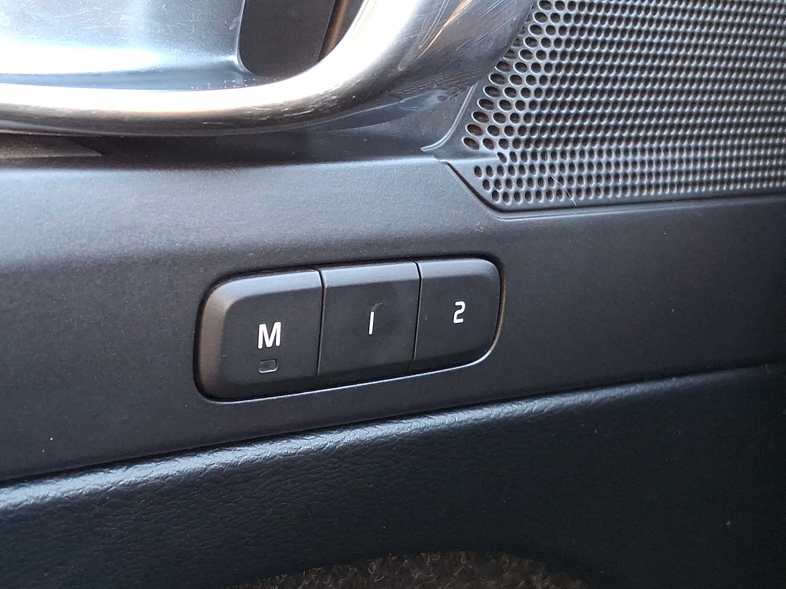 Thumbnail: 2019 Volvo XC40 - 22