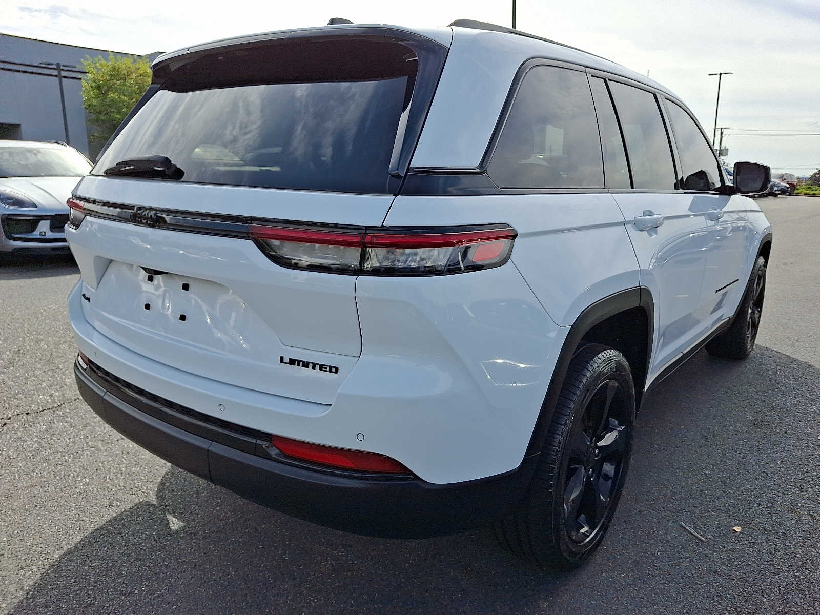 Thumbnail: 2023 Jeep Grand Cherokee - 4