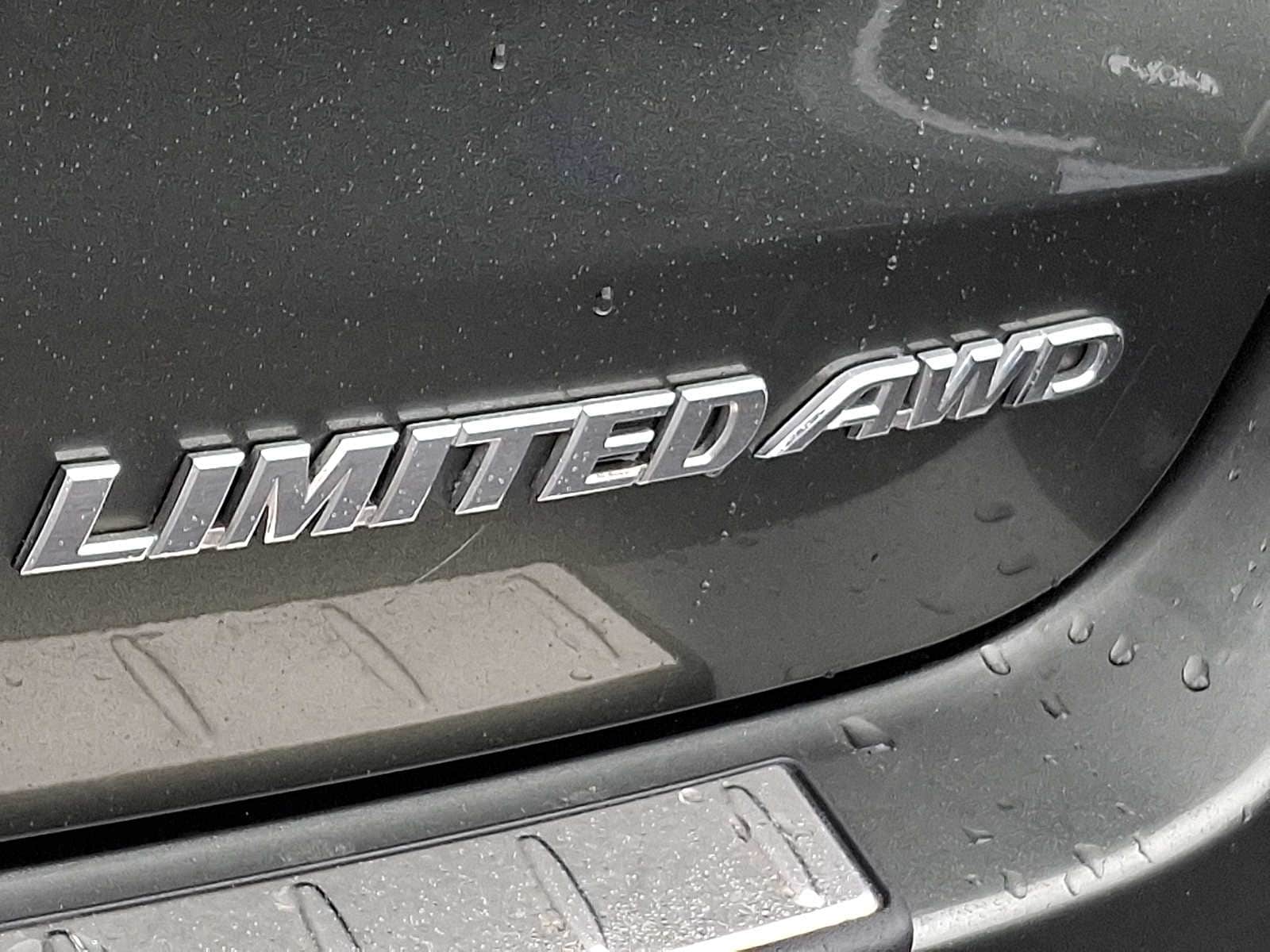 Thumbnail: 2014 Toyota Highlander - 30