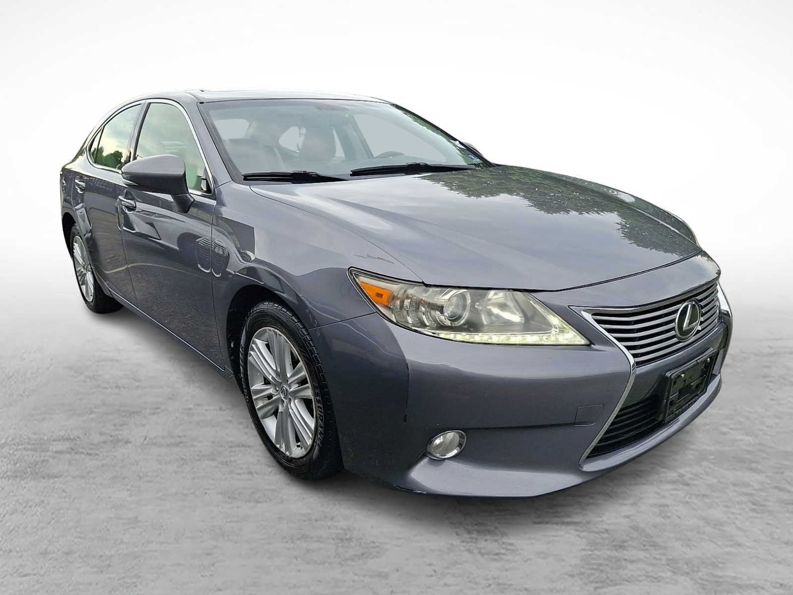 Thumbnail: 2013 Lexus ES - 3