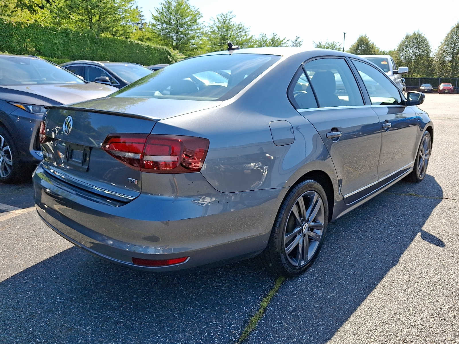 Thumbnail: 2018 Volkswagen Jetta - 4