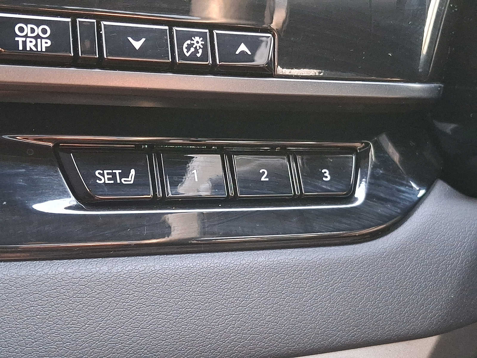 Thumbnail: 2024 Lexus RX - 24