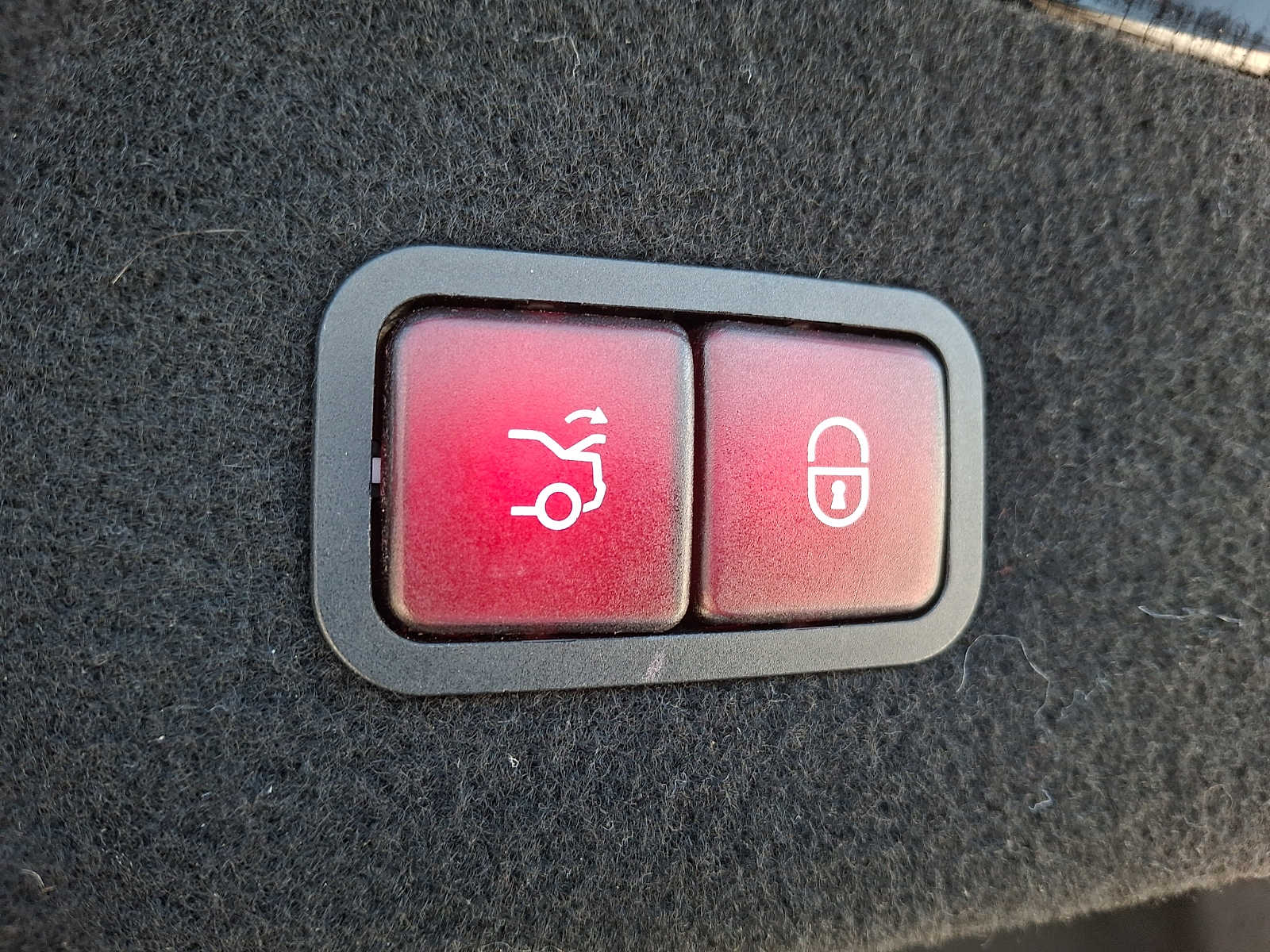 Thumbnail: 2018 Mercedes-Benz B-Class - 27