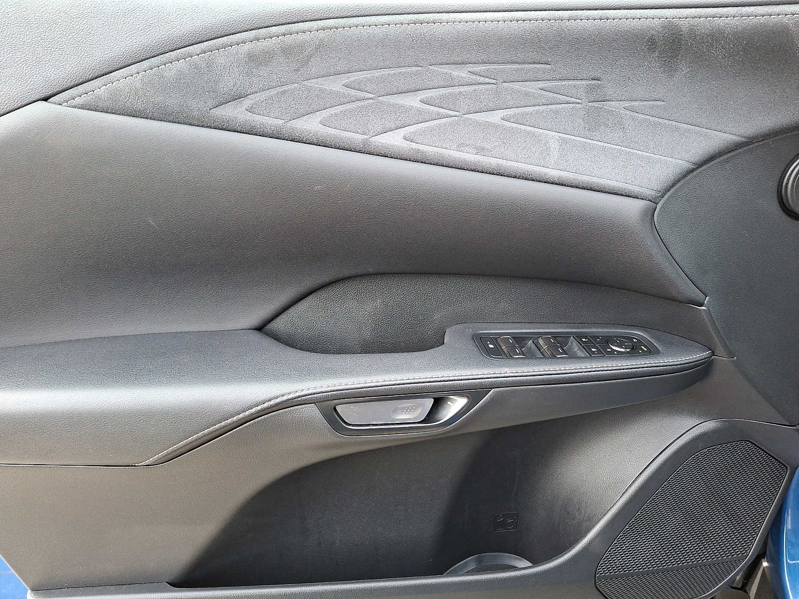 Thumbnail: 2023 Lexus RX - 7