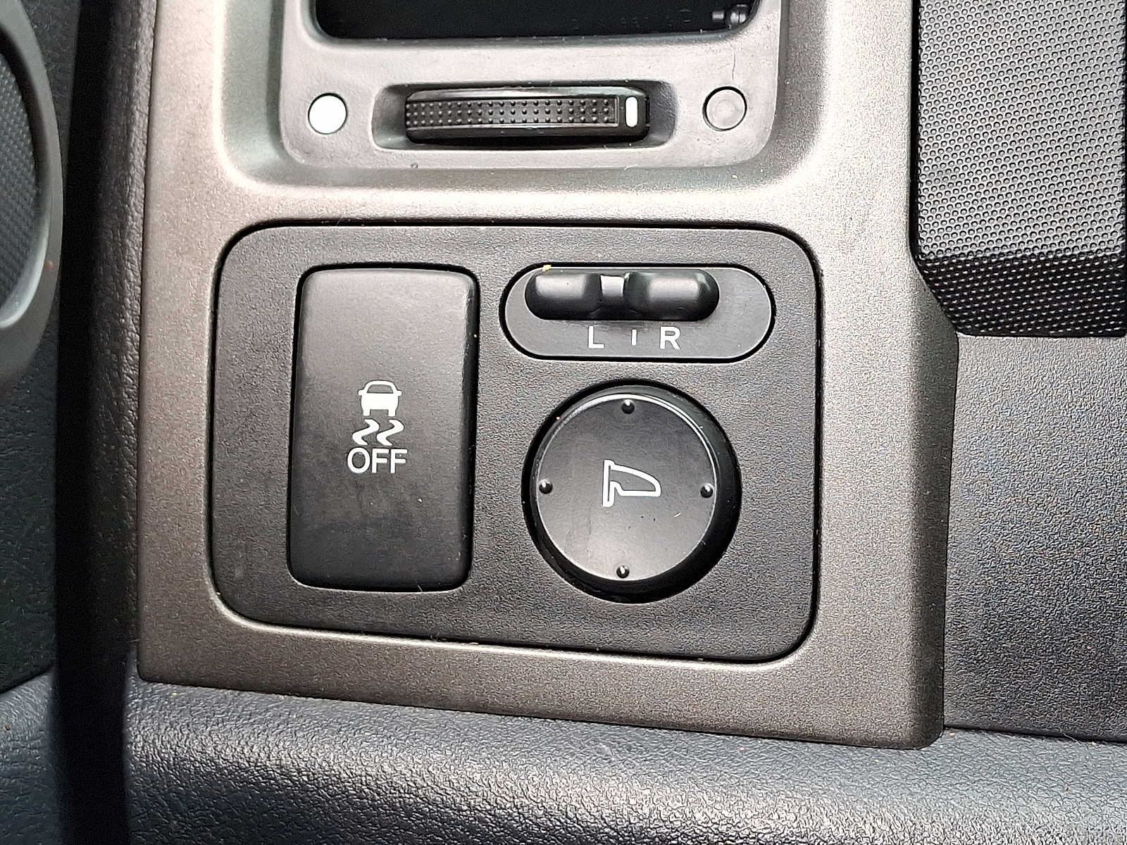 Thumbnail: 2010 Honda CR-V - 21