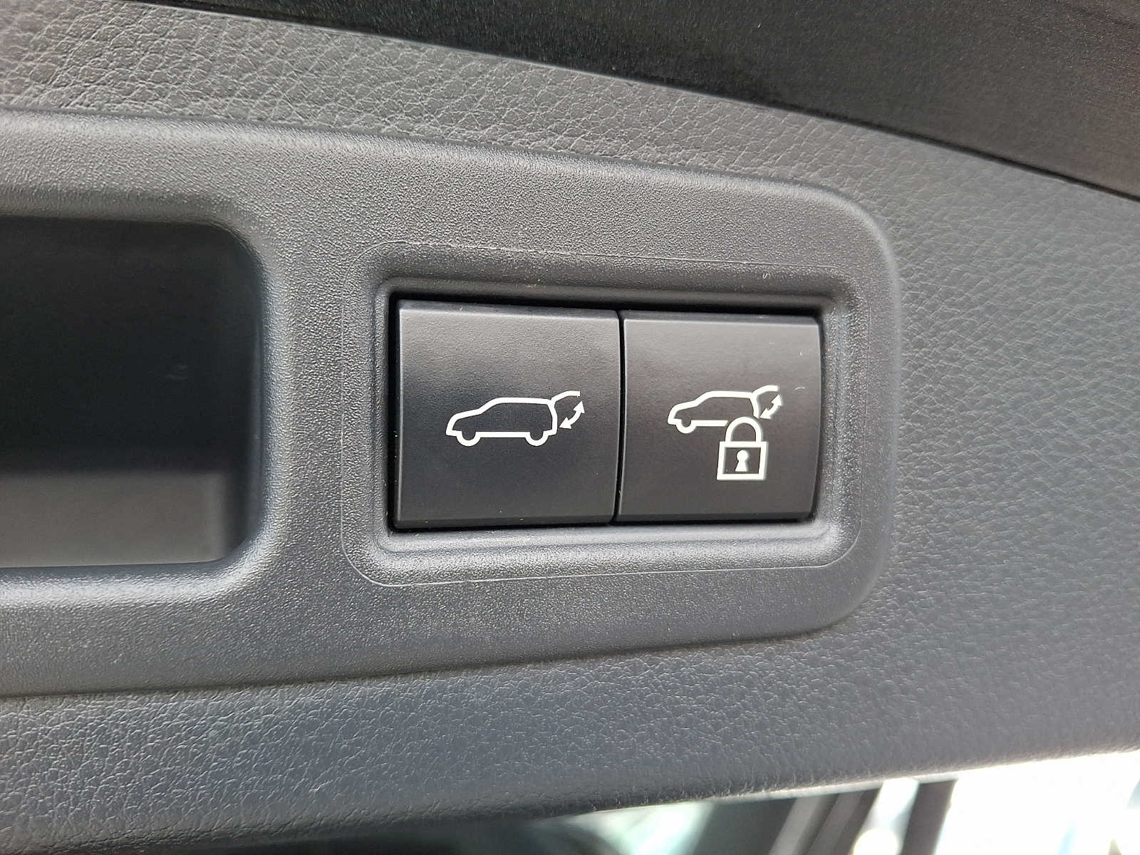 Thumbnail: 2023 Lexus RX - 25