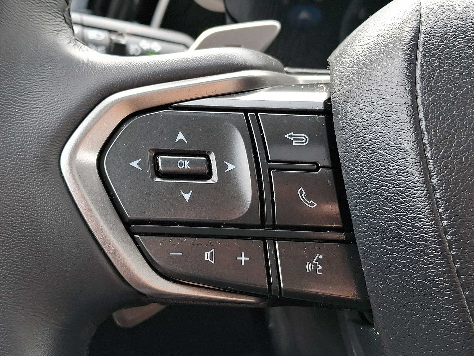 Thumbnail: 2024 Lexus RX - 18