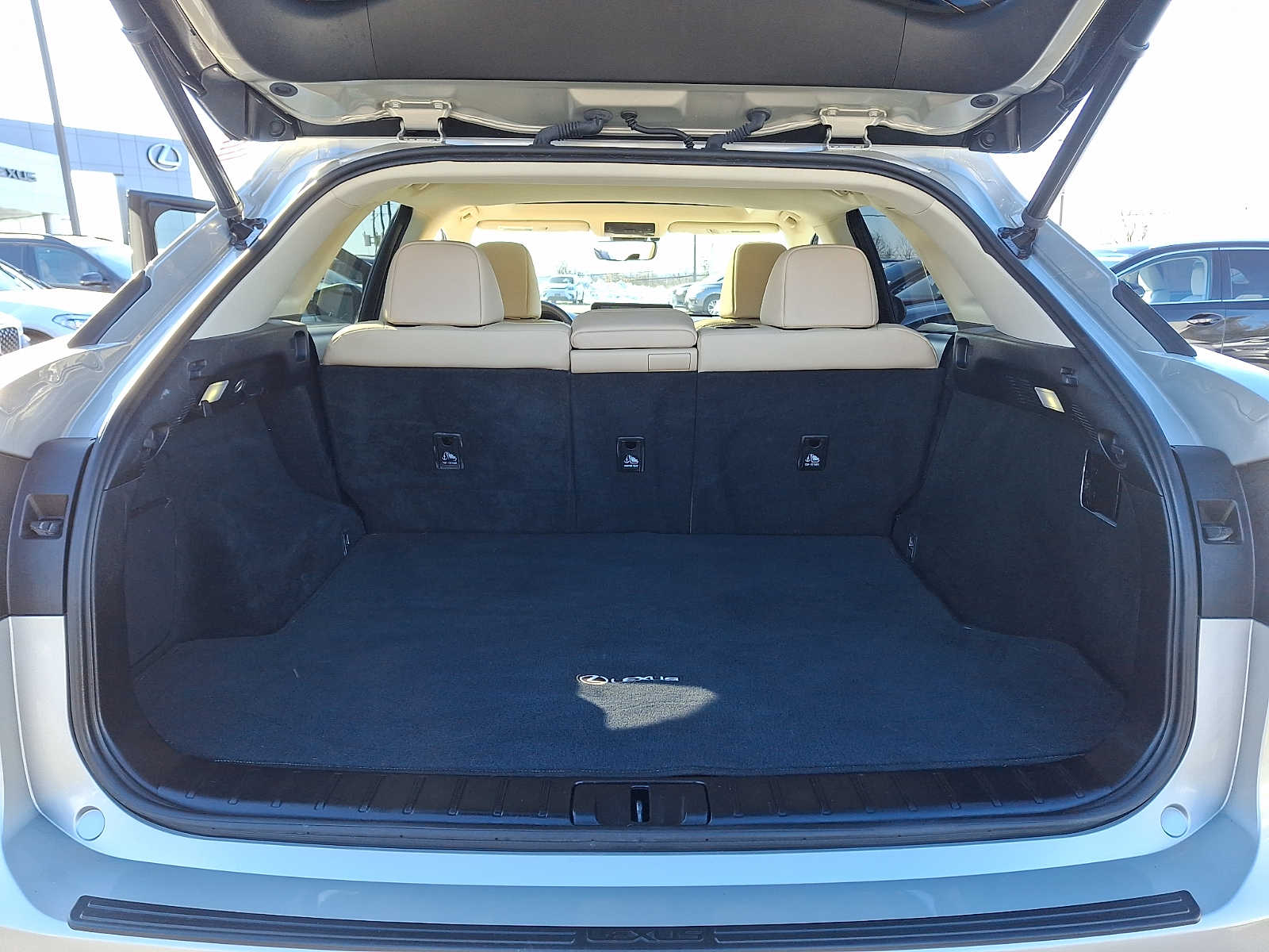 Thumbnail: 2021 Lexus RX - 27