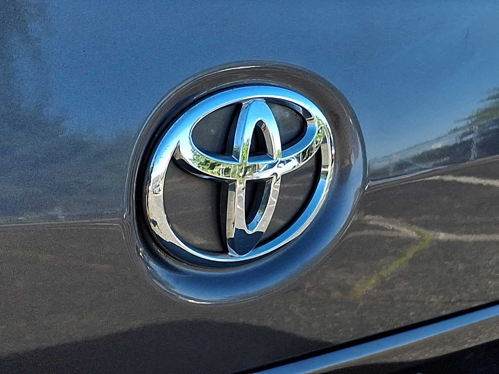 Thumbnail: 2014 Toyota Sienna - 28
