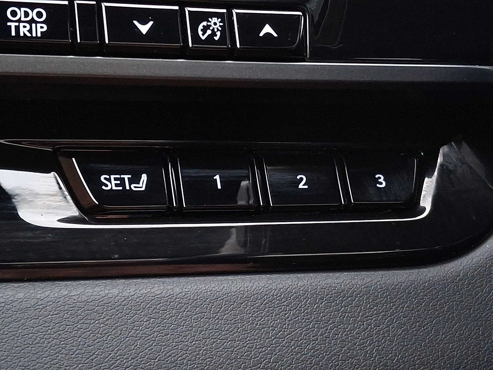 Thumbnail: 2024 Lexus RX - 25