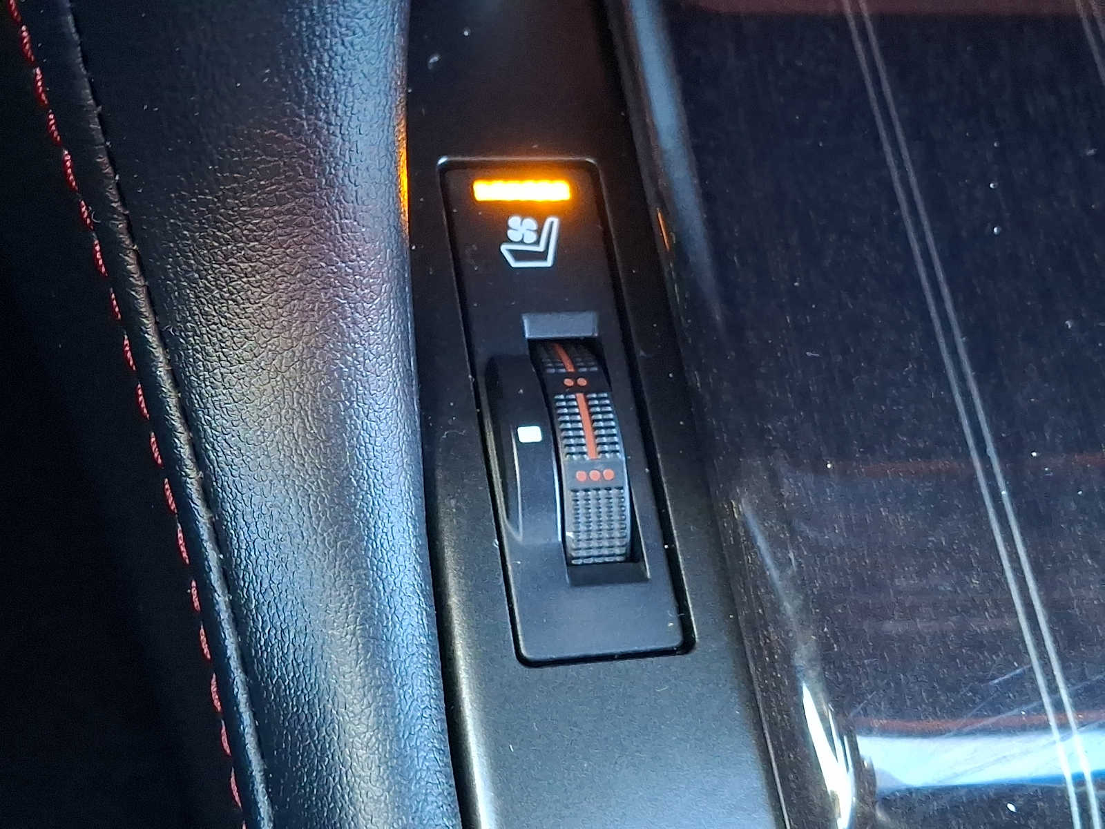 Thumbnail: 2023 Lexus GX - 21