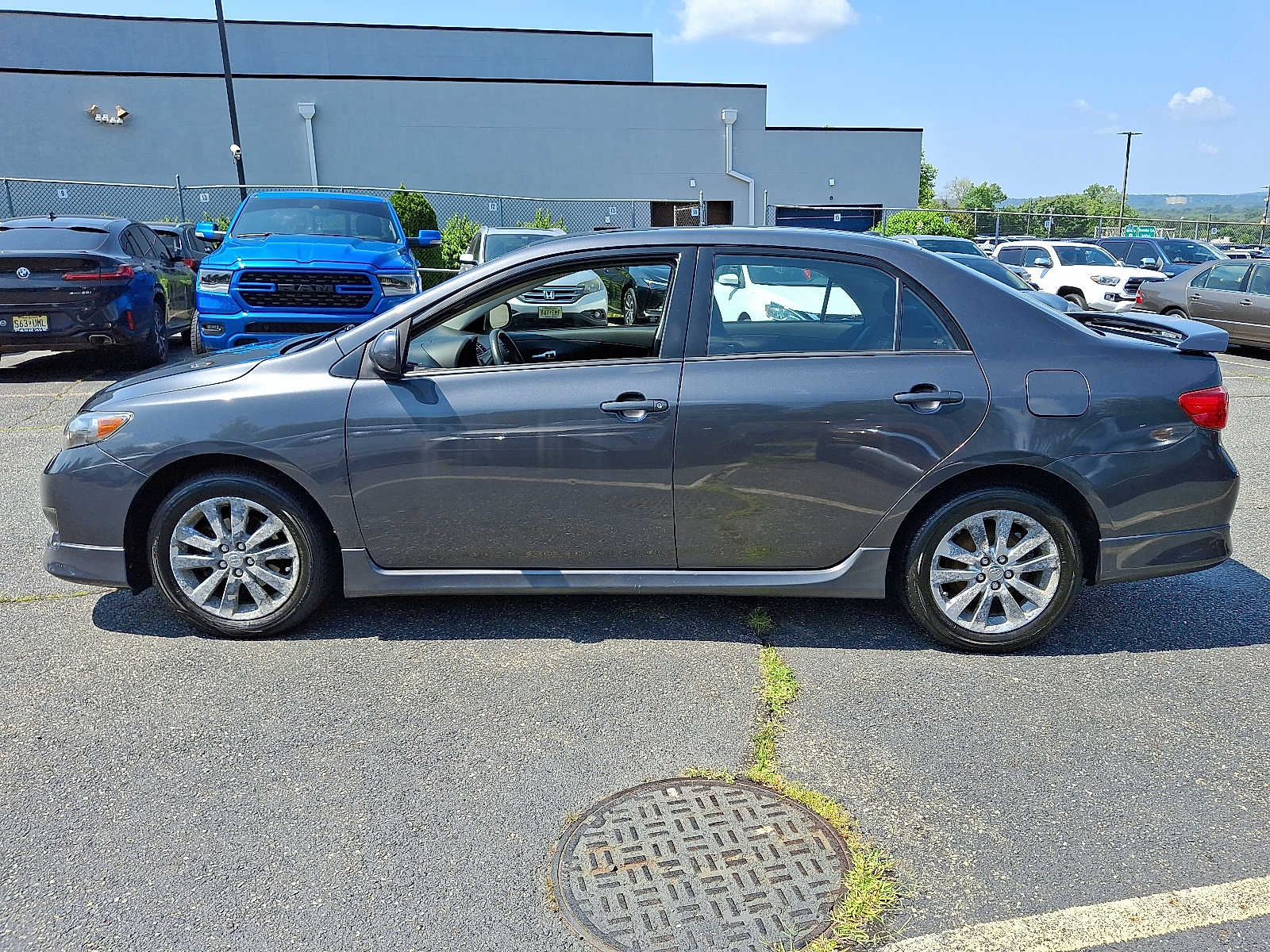 Thumbnail: 2009 Toyota Corolla - 8