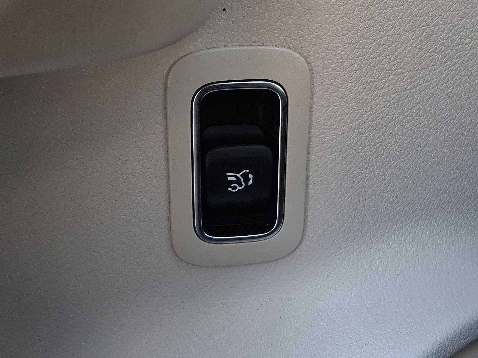 Thumbnail: 2022 Mercedes-Benz GLB - 25