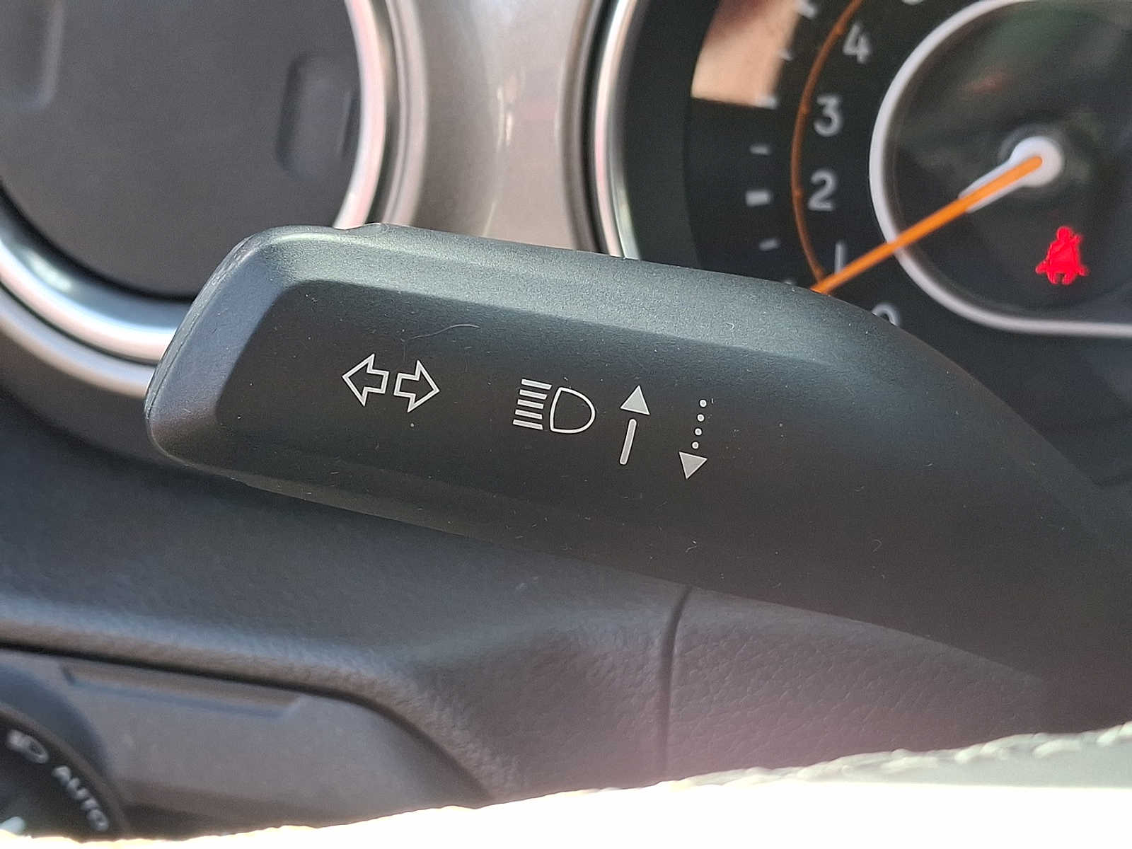 Thumbnail: 2018 Jeep Wrangler - 24