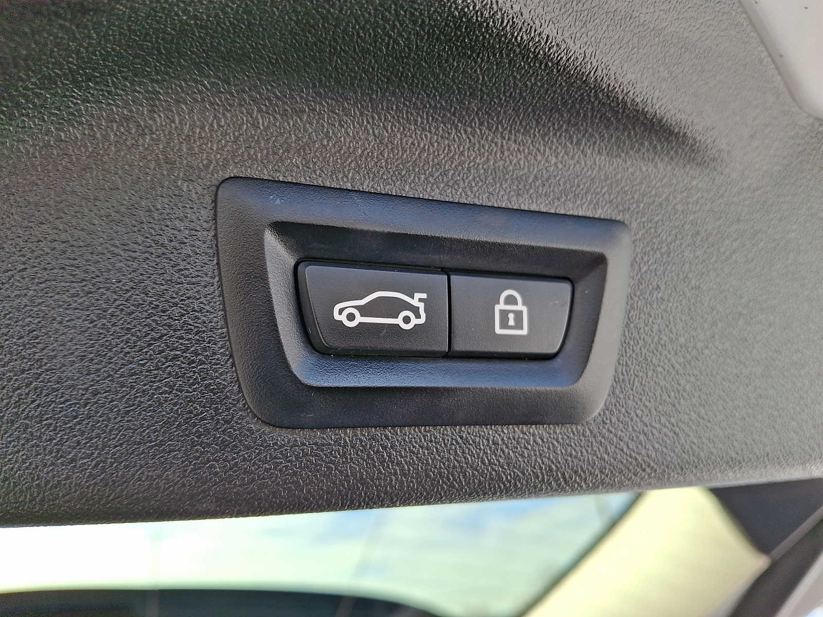 Thumbnail: 2023 BMW X7 - 27