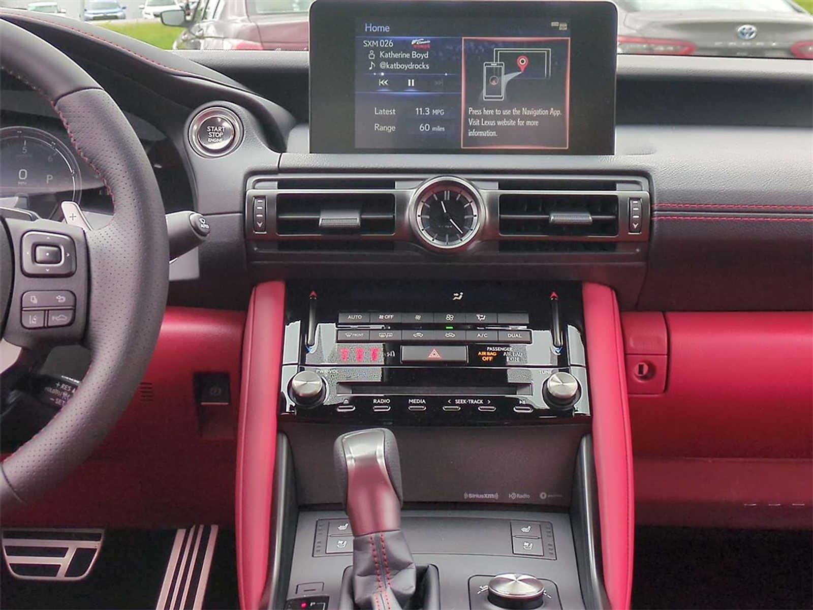 2025 Lexus IS 350 30