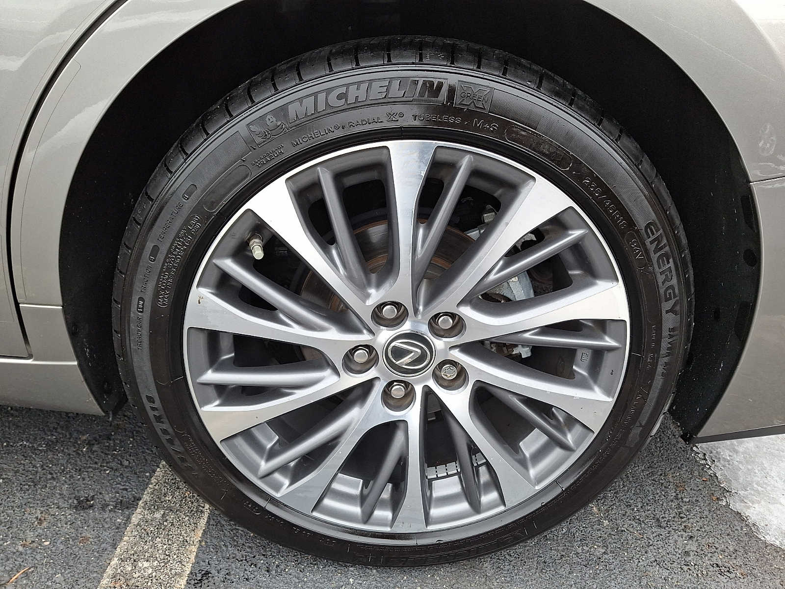 Thumbnail: 2019 Lexus ES - 7