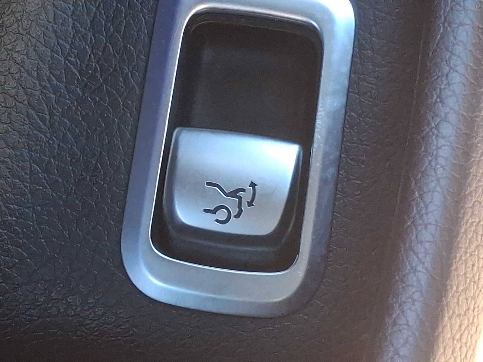 Thumbnail: 2018 Mercedes-Benz B-Class - 24