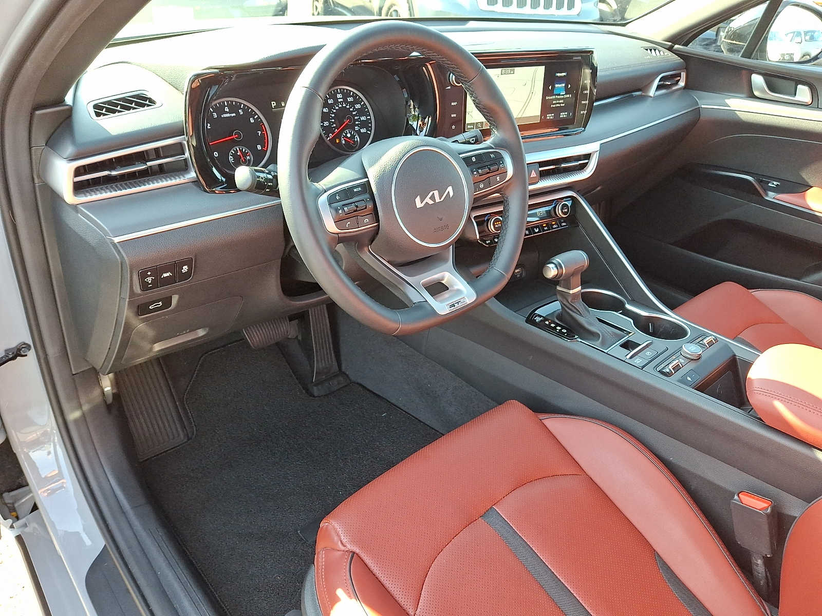 Thumbnail: 2024 Kia K5 - 9