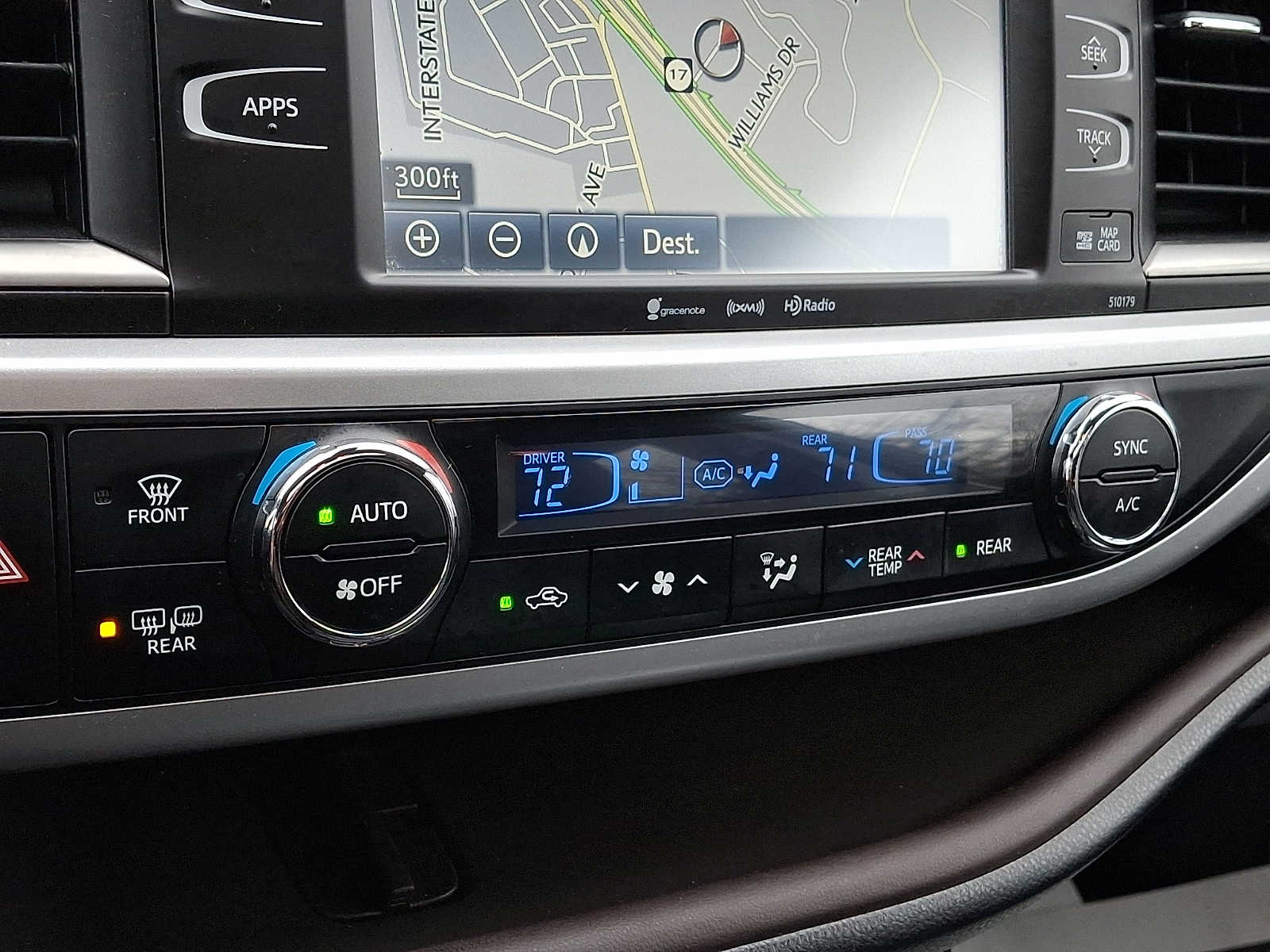 Thumbnail: 2017 Toyota Highlander - 14