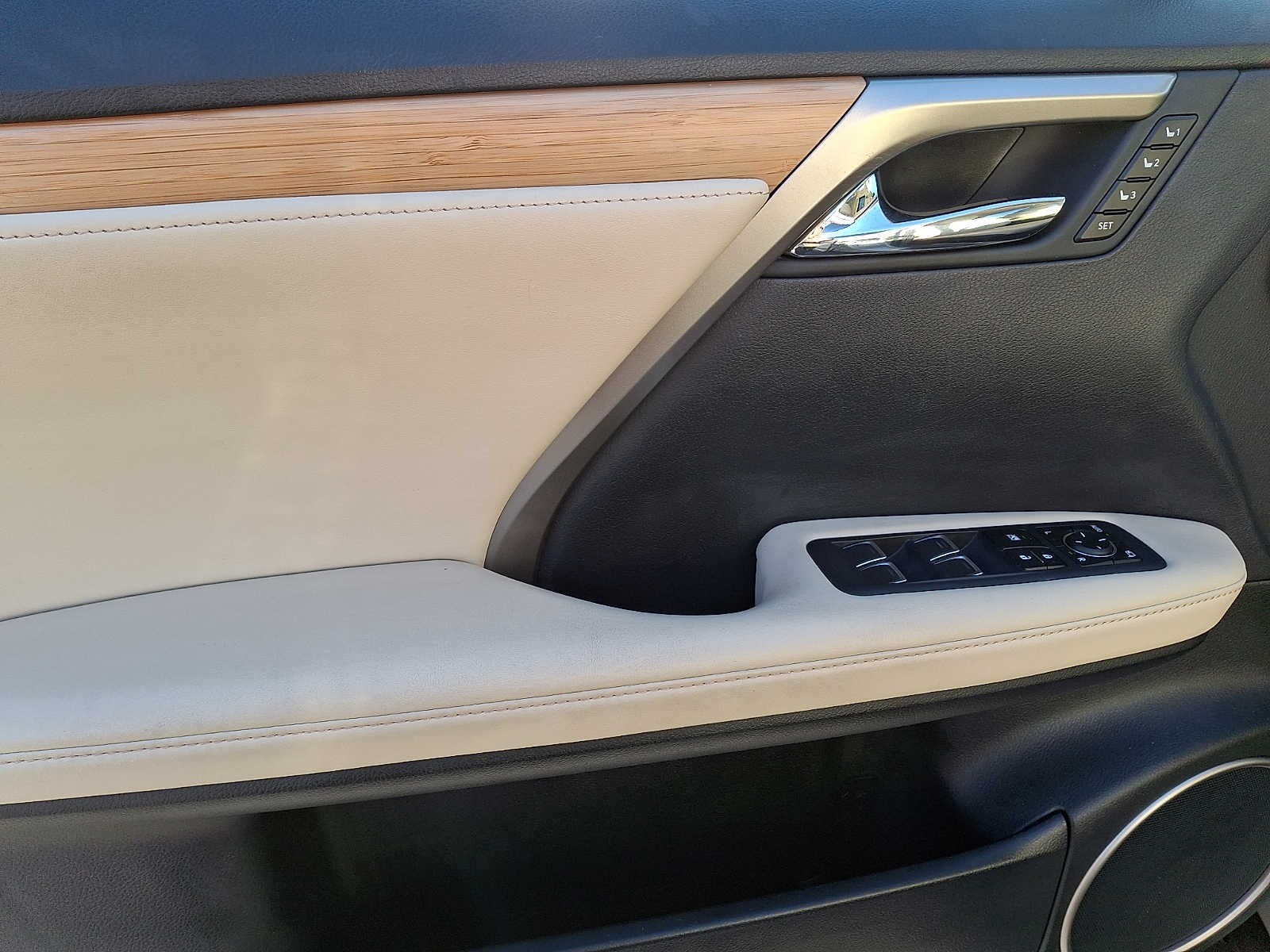 Thumbnail: 2021 Lexus RX - 9