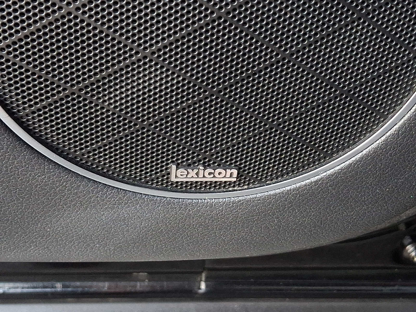 Thumbnail: 2021 Genesis GV80 - 25