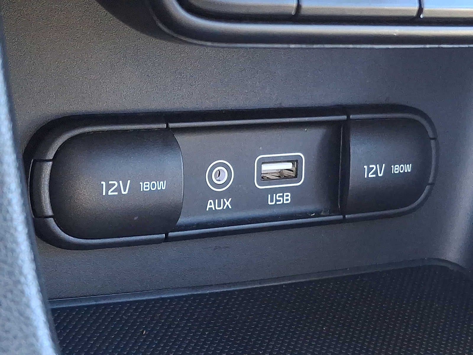 Thumbnail: 2019 Kia Sportage - 23