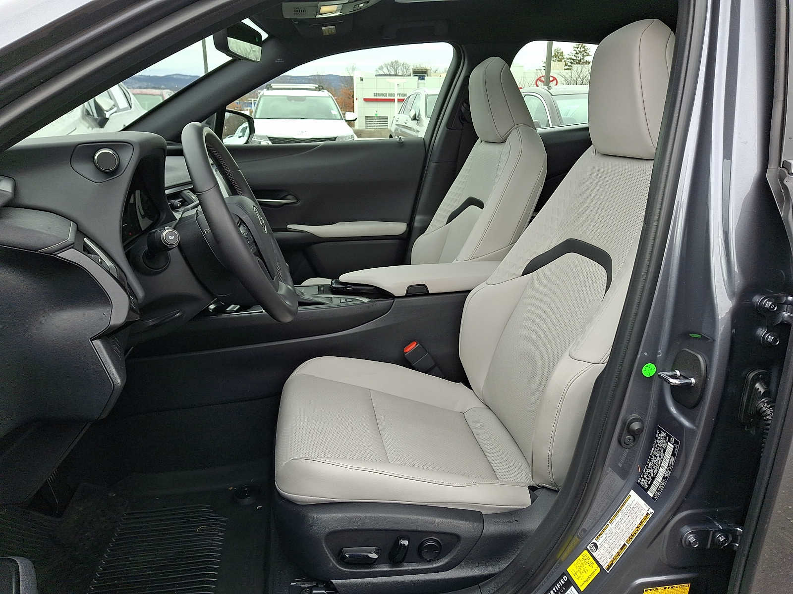 Thumbnail: 2021 Lexus UX - 10