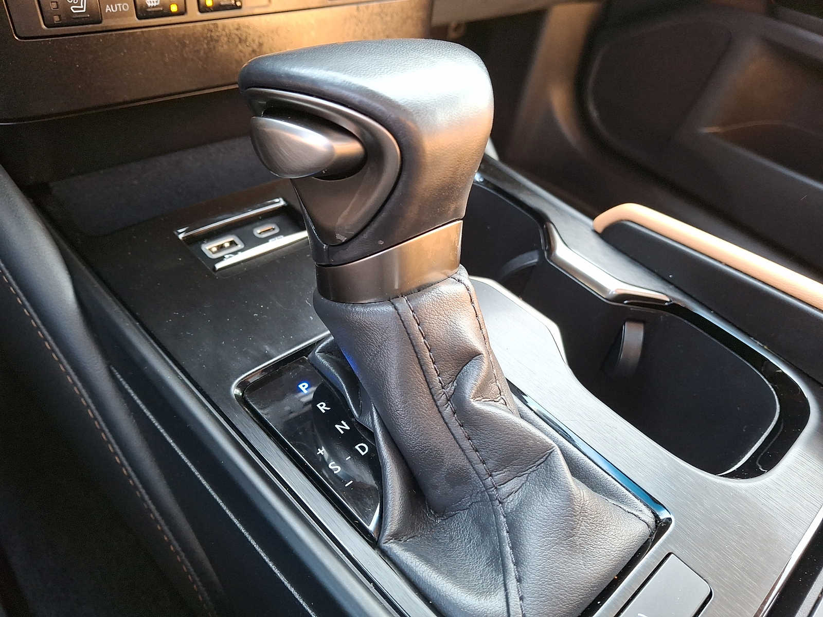 Thumbnail: 2023 Lexus ES - 12