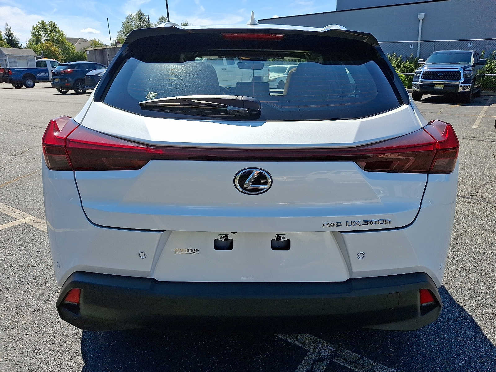 Thumbnail: 2025 Lexus UX - 5