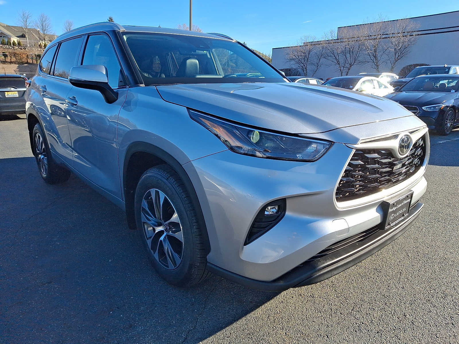 Thumbnail: 2022 Toyota Highlander - 3