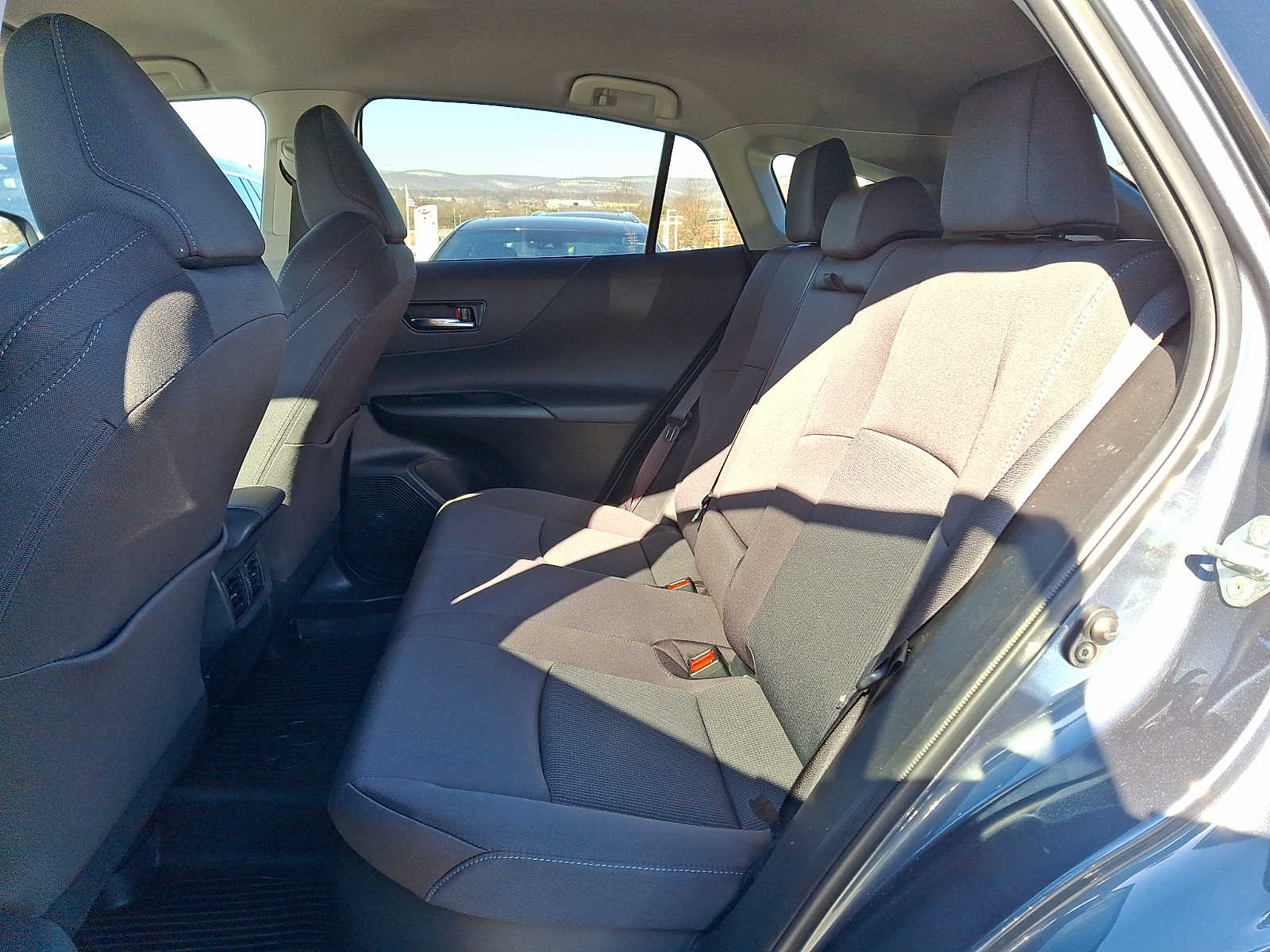 Thumbnail: 2023 Toyota Venza - 8