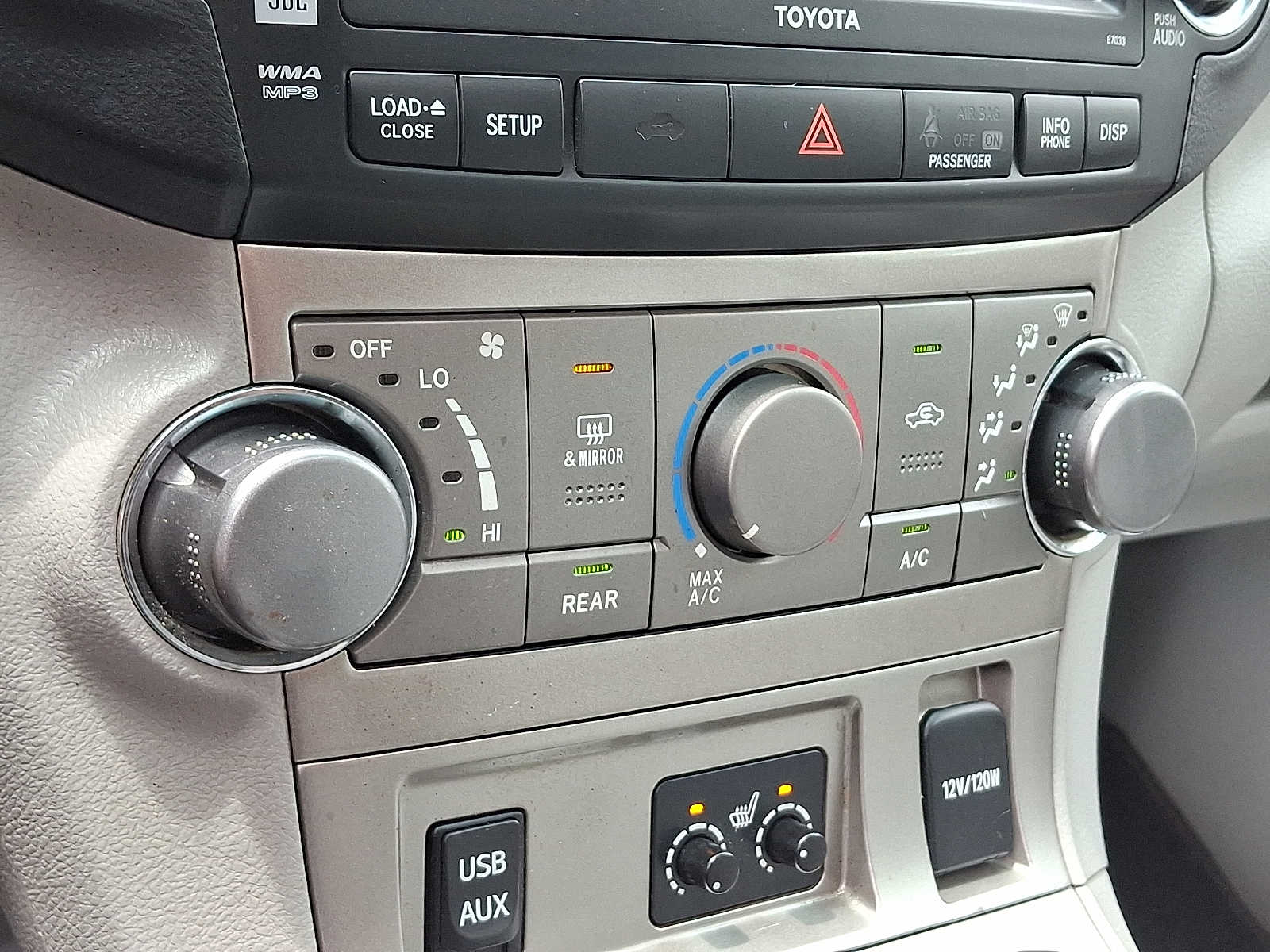 Thumbnail: 2011 Toyota Highlander - 15