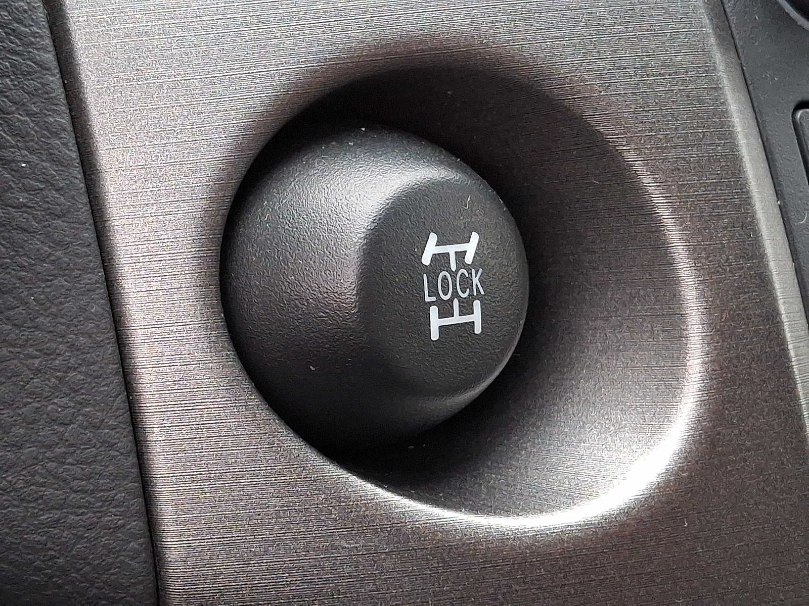 Thumbnail: 2010 Toyota RAV4 - 26