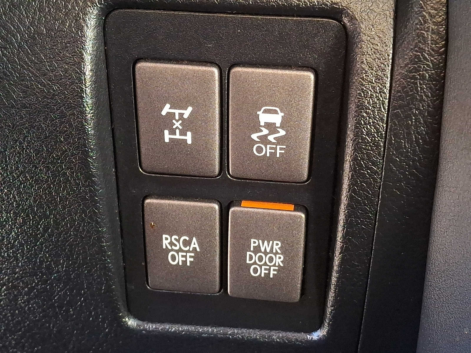 Thumbnail: 2011 Lexus LX - 23